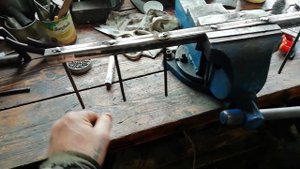 Сделал ручные грабли для сена. Скоро УЖЕ сенокос.