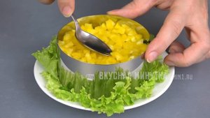 Праздничный Салат "Что-то новенькое" на новогодний стол  Салат с Крабовыми палочками ХРИЗАНТЕМА