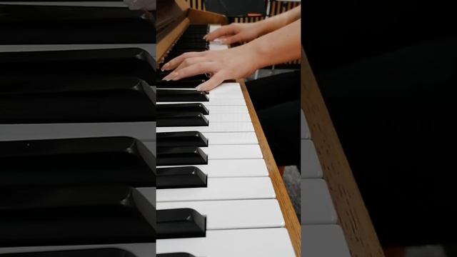 Океан Ельзи - Обійми мене (piano cover) смотреть онлайн