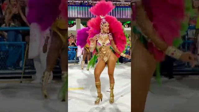 Rio Carnival Brazilian Samba Dancer!