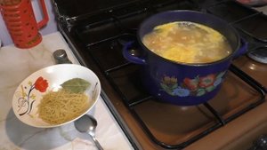 Суп с вермишелью диетический. Суп куриный очень вкусный и полезный.