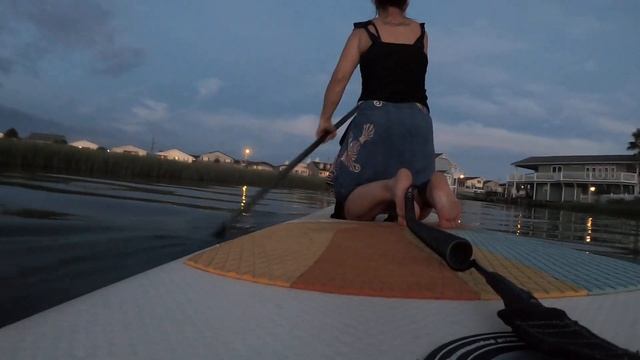 ASMR Paddle boarding into the night. смотреть онлайн