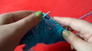 Ажурный узор со спущенными накидами. Вязание спицами.