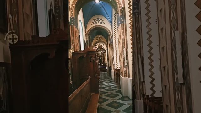 Костел Святого Семейства, Закопане. Прекрасно расписан, интересный интерьер! Kościół Świętej Rodzin смотреть онлайн