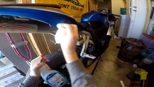 Parking the Bike and How to Use Vinyl Stickers смотреть онлайн