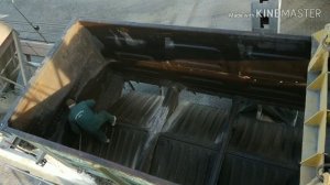 Выгрузка вагонов со щебнем