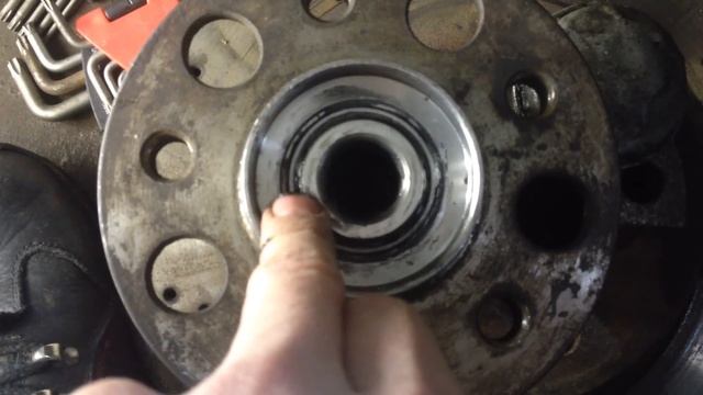 Mercedes-Benz S320 (W220) замена переднего ступичного подшипника смотреть онлайн