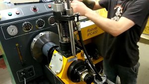 4500рКАК ОПРЕДЕЛИТЬ НЕ РАБОТАЮЩУЮ ФОРСУНКУ,БЕЗ ДИАГНОСТИКИ!!! CATERPILLAR C-15 РЕМОНТ СВОИМИ СИЛАМИ