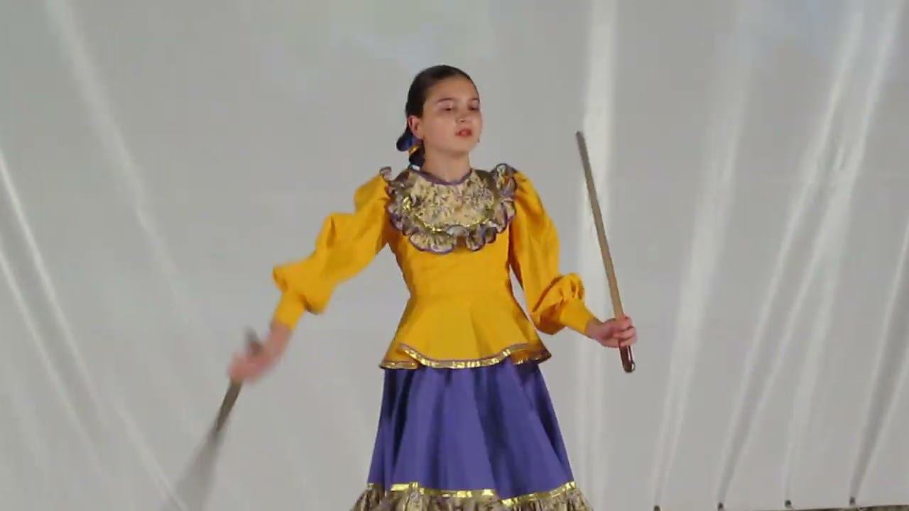 Казачка. Отчетный концерт народного танцевального ансамбля «Волна».  Новобессергеневка. 28 мая 2023.