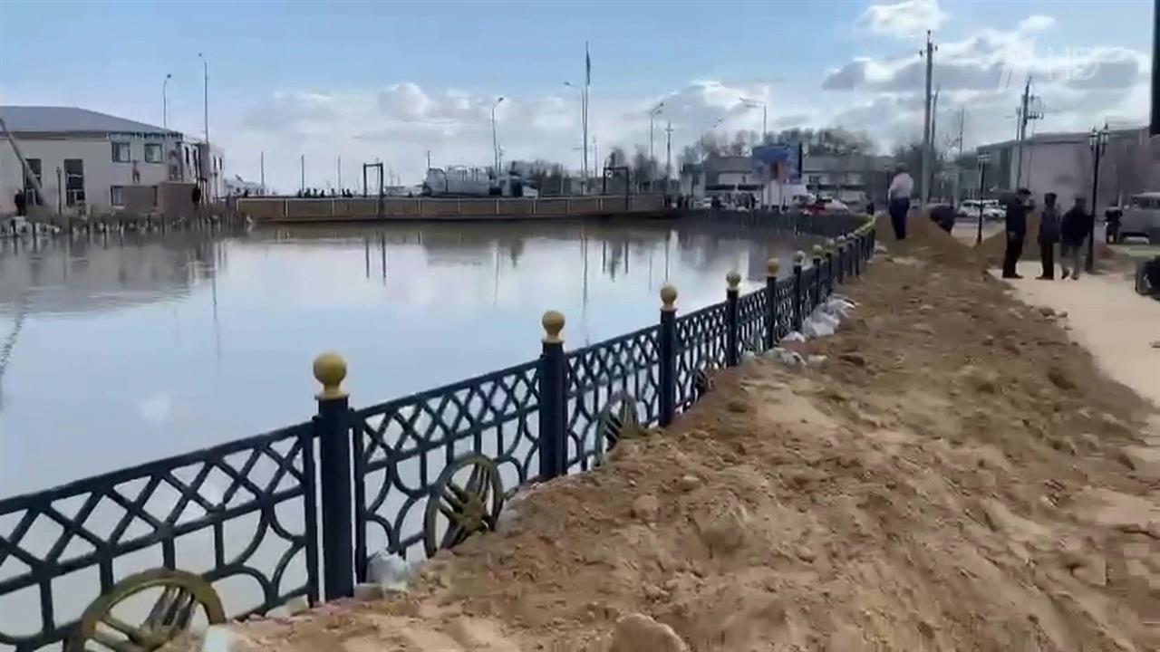 Сложную паводковую обстановку в приграничных регионах обсудили лидеры России и Казахстана