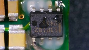 Способы монтажа и демонтажа SMD компонентов с помощью паяльника или фена.