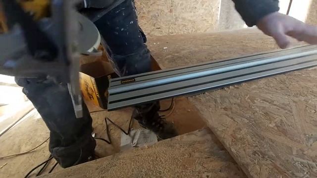 обзор пилы DeWALT DWE576K смотреть онлайн