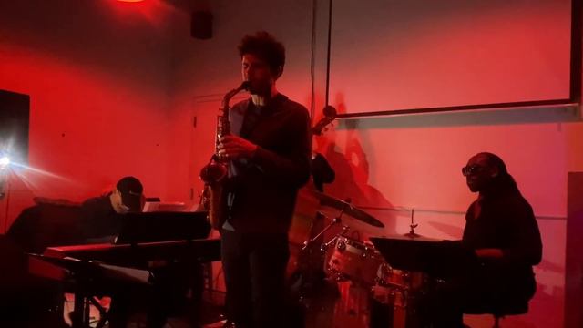 George Caldwell Quartet смотреть онлайн