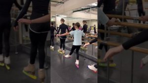 Специальные упражнения на статику для фигуристов.