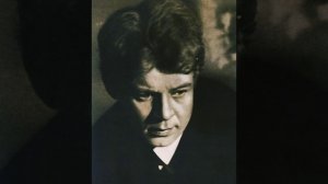 Сергей Есенин - "Цветы мне говорят - прощай..."