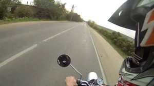 Покатушка на Yamaha Vino со стантом и парнями