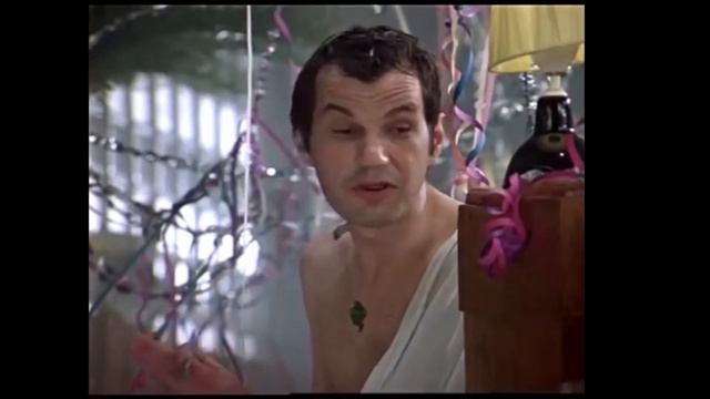 Всем надо быть в форме, всем надо Новый Год встречать смотреть онлайн