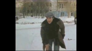 Владимир Семенович Высоцкий поет песню Эй шофер...