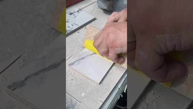 Имитация шва на плитке #diy #tiler #tile #санузел #лайфхак смотреть онлайн