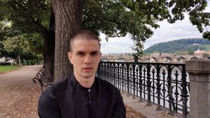 Какой язык изучать первым C или  Python?