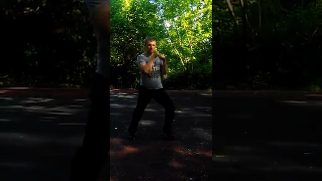 уроки бокса .перемещение челнок