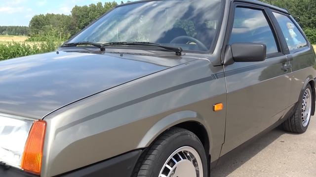 "Восьмерка" Люкс -- что могли установить на конвейере в СССР? ВАЗ-21083 в максимальной комплектации смотреть онлайн