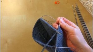 ВЯЗАННАЯ ЗИМНЯЯ МУЖСКАЯ ШАПКА. KNITTED HAT