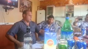 виджай плащун и коля плащун ай по деревне с кнутом