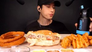 ASMR WHITE TRUFFLE BURGER & ONION RINGS MUKBANG (No Talking) EATING SOUNDS | Zach Choi ASMR