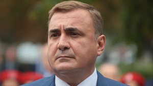 Губернатор Алексей Дюмин передал бойцам в Тульской области технику и обмундирование