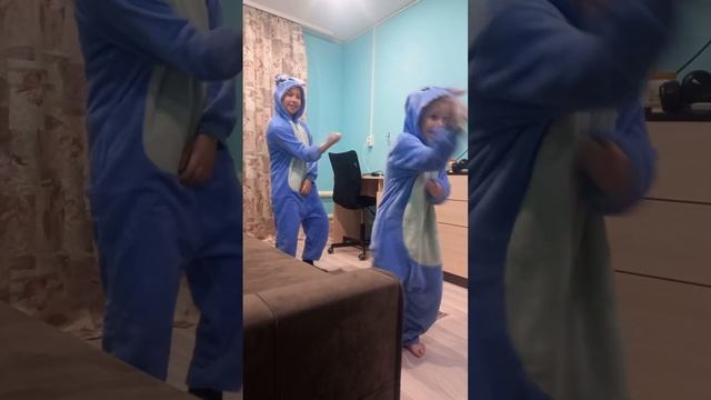 Веселый день-2. Синие человечки)))))) смотреть онлайн