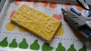 DIY!КАК СДЕЛАТЬ ЧЕХОЛ ДЛЯ ТЕЛЕФОНА ИЗ ГОРЯЧЕГО КЛЕЯ!(клеевого пистолета)