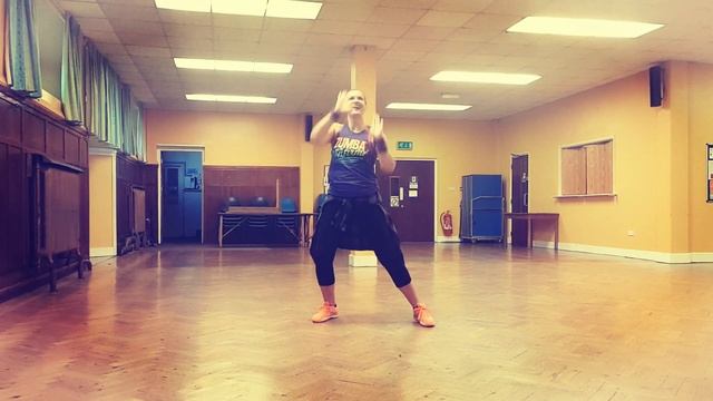 ZUMBA/ZUMBA GOLD ARMS TONING ''DANCING KIZOMBA'' MM53 смотреть онлайн