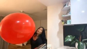 Giant Red Balloon ? Blowing Up a 36" (90cm) Balloon!!