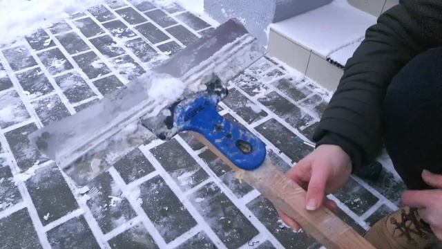 Как отчистить плитку от снега? Самый быстрый и дешёвый способ! #могусамавсе смотреть онлайн