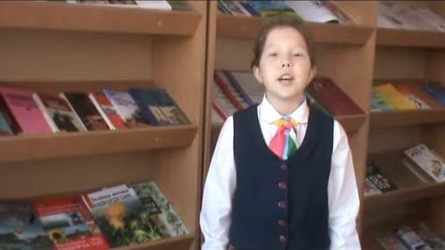 Страна читающая — Элиза Халикова читает произведение «Где ты, где ты, отчий дом...» С. А. Есенина смотреть онлайн