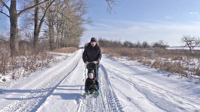 Село Камышное, Беловский район, Курская обл. Отдых зимой. Красивая съемка FlyCam. Катание на санках смотреть онлайн