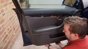 Audi A4 (B6) - Door Panel Removal