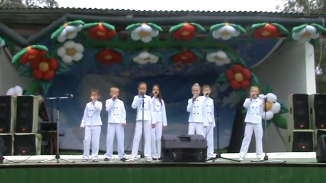 Песня-Это лето-поет.mpg смотреть онлайн