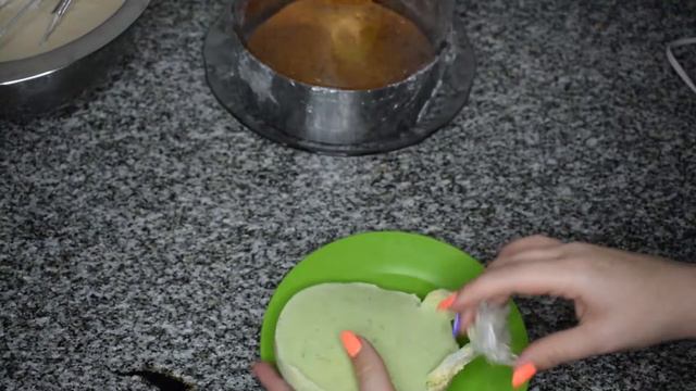 Hago el DESAFIO TÉCNCIO de BAKE OFF : MOUSSE DE HIBISCUS Y PISTACHOS - Mai vs Bake off ep 3