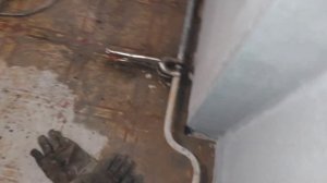 Удаление старого полотенцесушителя,спрямление стояка.