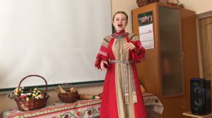 "Ты мне нитки не мотай" исполняет Куракина Анна.