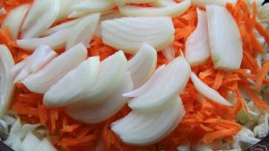 Капуста тушеная с колбасой