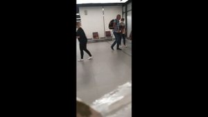 ✈УЖАС! В аэропорту Симферополя на борт не пустили молодую маму с ребенком у которого был пистолет!?