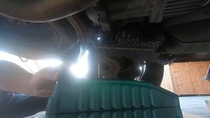 Замена масла в заднем мосту Mitsubishi Outlander 2