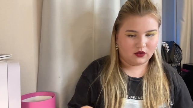 Распаковка GOLDAPPLEBOX some makeup things #распаковка #video #goldenapple #unboxing смотреть онлайн
