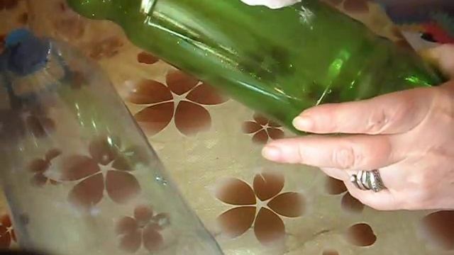 Как очистить пластиковые бутылки от клея этикеток смотреть онлайн