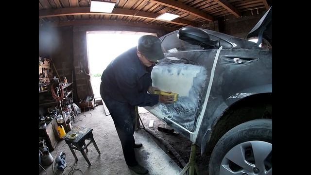 Ремонт двери и покраска.KIA RIO