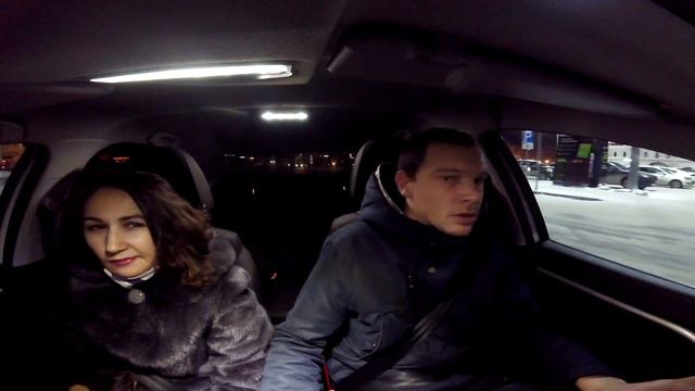 Девушку вырвало в такси / предновогодяя суета в такси смотреть онлайн