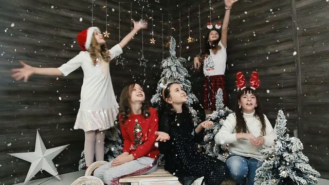 Поздравления от детей и творческого центра смотреть онлайн